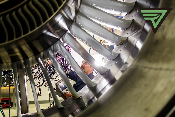 手持式工業(yè)內窺鏡檢測現(xiàn)場圖