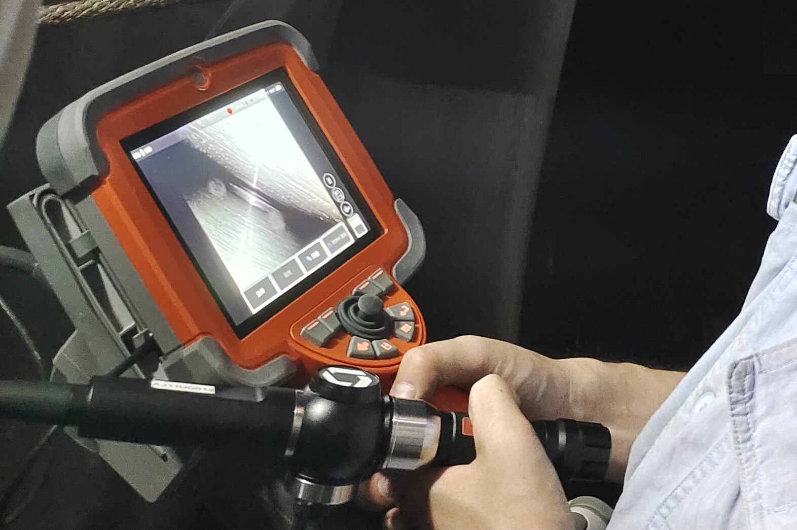 小口徑工業(yè)內(nèi)窺鏡，可靈活擺動(dòng)攝像頭的狹小空間目視檢查工具